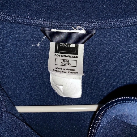 The North Face 1/4 zip - Picture 4 of 4